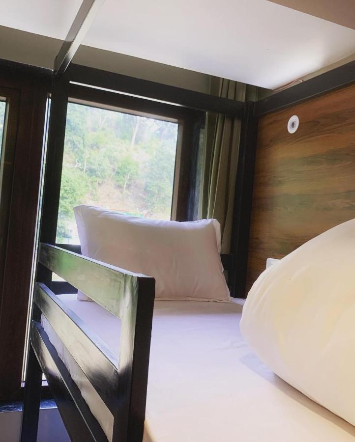 Hotel & Hostel Vimal Ganga リシケーシュ エクステリア 写真