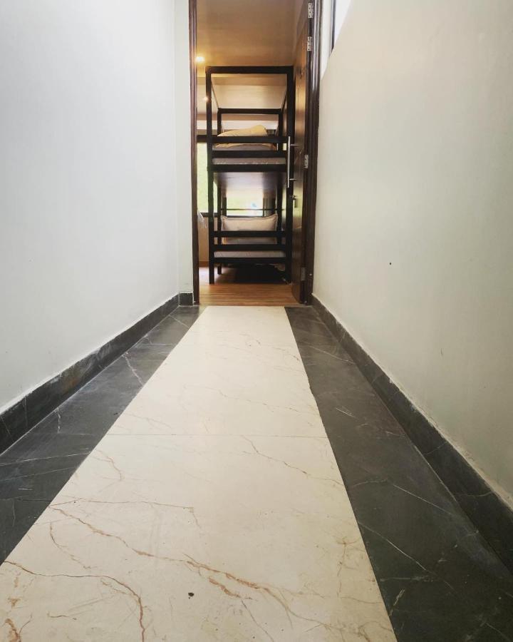 Hotel & Hostel Vimal Ganga リシケーシュ エクステリア 写真