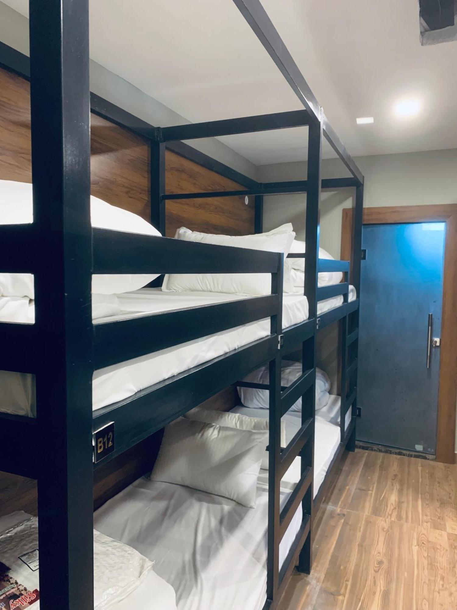 Hotel & Hostel Vimal Ganga リシケーシュ エクステリア 写真